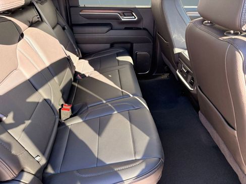 Used 2024 GMC Sierra 2500 Denali w/ Denali Reserve Package image 25