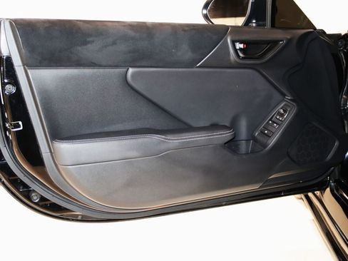 Used 2022 Toyota GR86 Premium RWD image 30