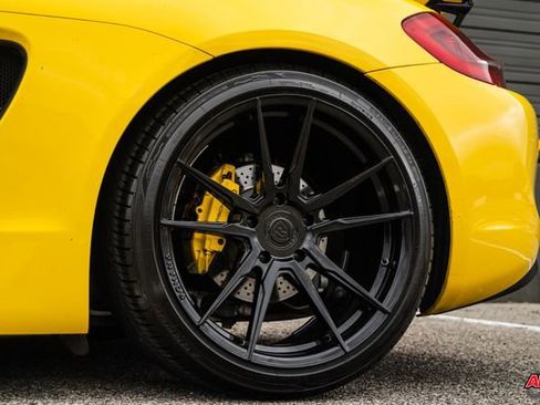 Used 2016 Porsche Cayman RWD image 32