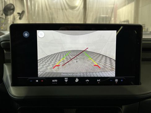 New 2025 Ford Maverick XL w/ Equipment Group 101A image 19