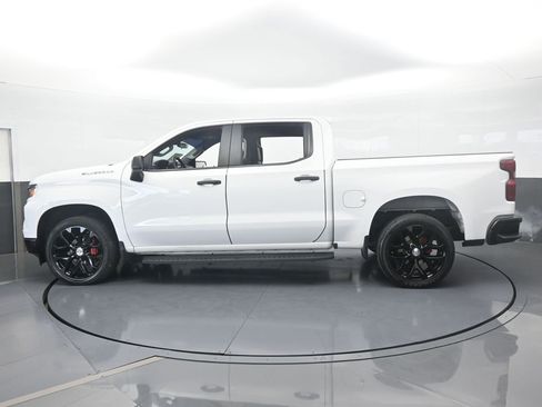 Used 2023 Chevrolet Silverado 1500 W/T image 3