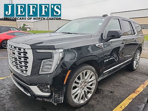Used 2025 GMC Yukon Denali w/ Denali Reserve Package AWD/4WD image 1