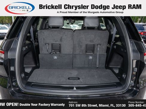 New 2025 Jeep Grand Cherokee L Altitude image 9