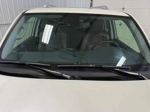 Used 2023 Toyota 4Runner Limited AWD/4WD image 14