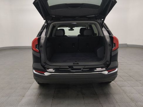 Used 2024 GMC Terrain SLT AWD/4WD image 29