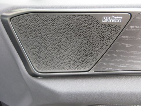 New 2026 Lexus NX 450h+ AWD w/ Luxury Package image 23