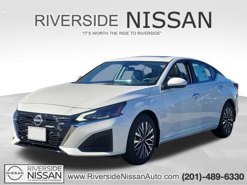 New 2025 Nissan Altima 2.5 SV w/ SV Premium Package image 1