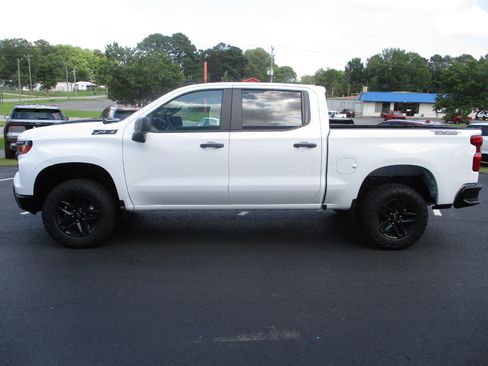 New 2026 Chevrolet Silverado 1500 Custom Trail Boss w/ Dark Appearance Package AWD/4WD image 7