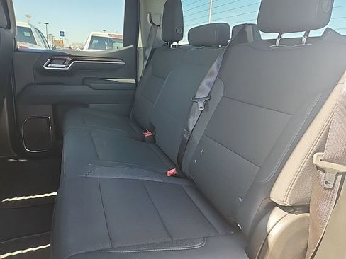 Used 2025 Chevrolet Silverado 1500 LT image 18