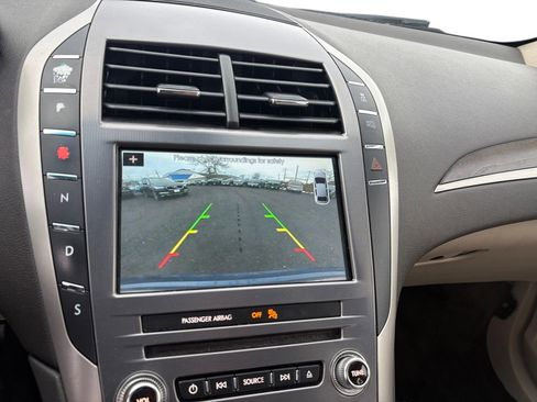 Used 2017 Lincoln MKZ Reserve w/ Climate Package image 30