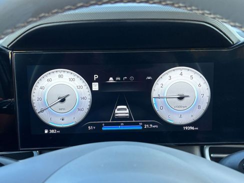 Used 2025 Hyundai Elantra SEL image 36