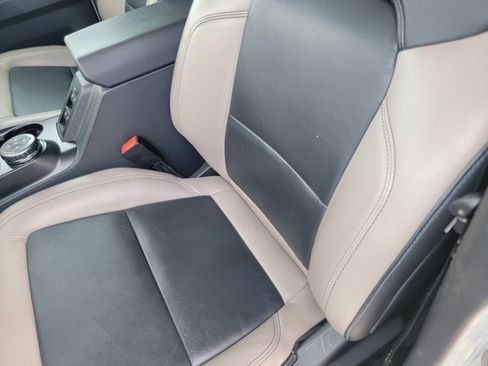 Used 2023 Ford Bronco Wildtrak image 16