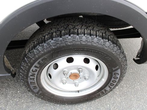 Used 2020 Ford Transit 150 Medium Roof image 20