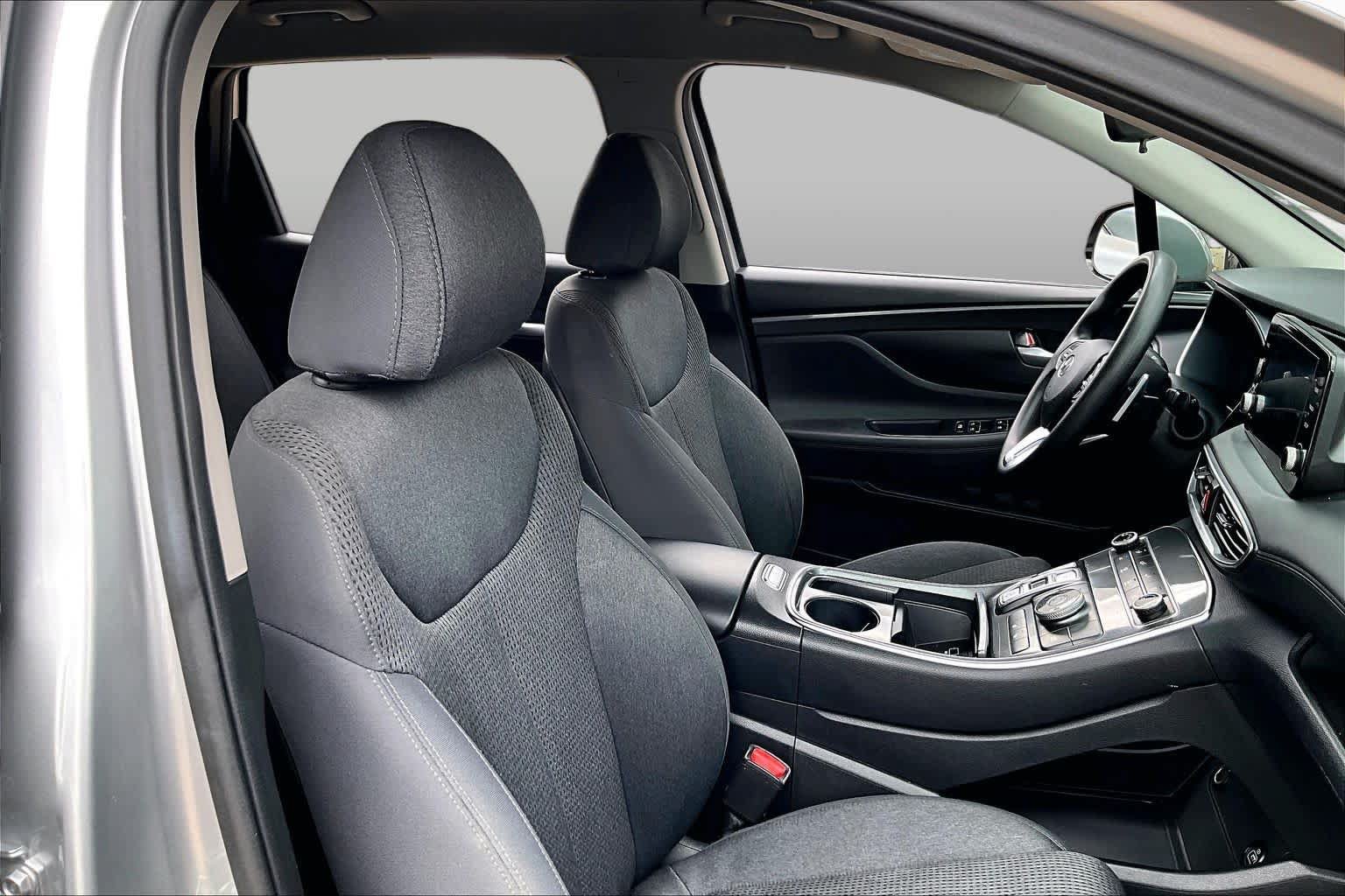 Used 2022 Hyundai Santa Fe SEL FWD image 8
