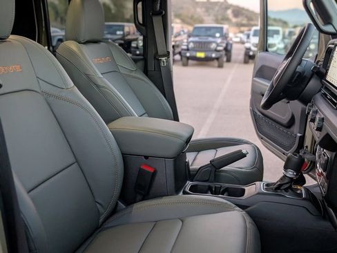 New 2026 Jeep Gladiator Mojave image 20