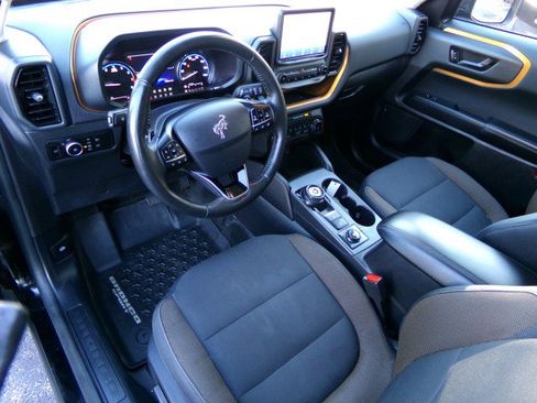 Used 2023 Ford Bronco Sport Badlands image 15