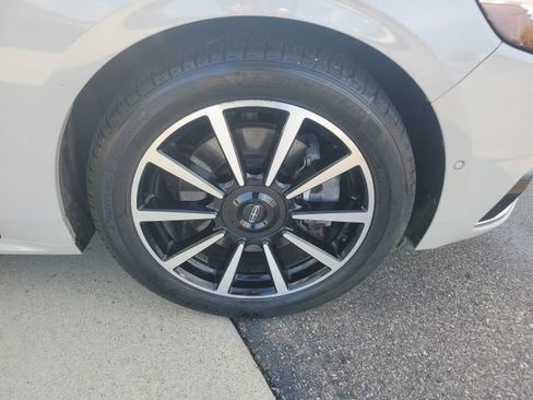 Used 2020 Lincoln Continental Reserve AWD/4WD image 18