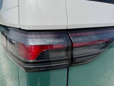 Used 2025 Volkswagen ID. Buzz 1st Edition image 10