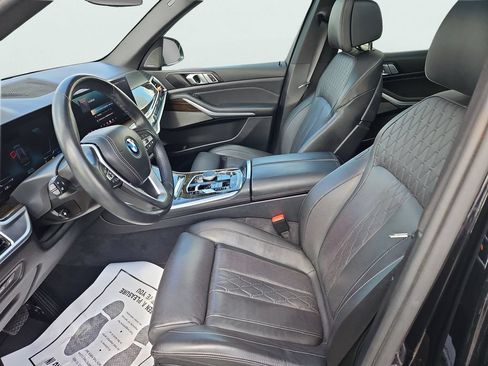 Used 2025 BMW X5 xDrive50e AWD/4WD image 37