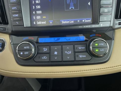 Used 2016 Toyota RAV4 Limited image 24