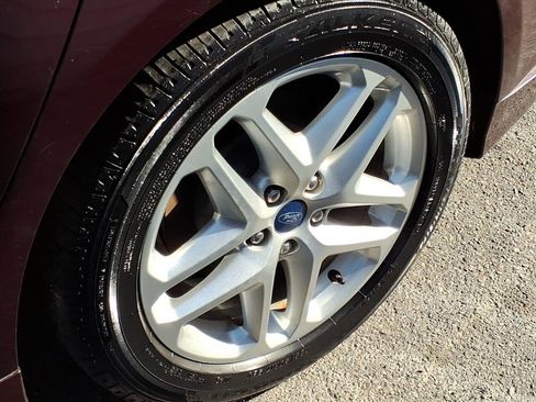 Used 2013 Ford Fusion SE image 9