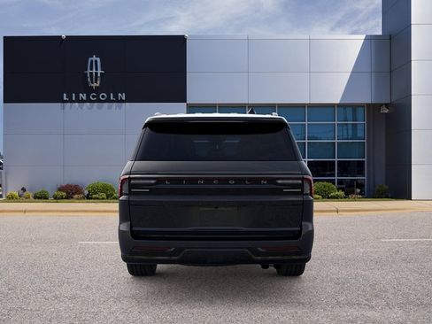 New 2026 Lincoln Navigator L Reserve w/ Jet Appearance Package AWD/4WD image 5