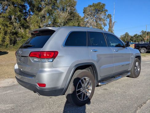Used 2021 Jeep Grand Cherokee Limited image 3