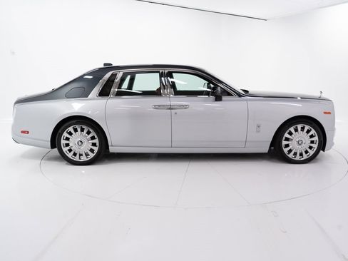 Certified 2018 Rolls-Royce Phantom Sedan image 6