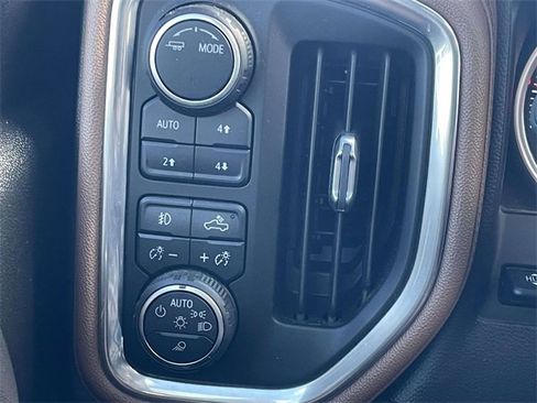Used 2020 Chevrolet Silverado 2500 High Country w/ Z71 Off-Road Package image 25