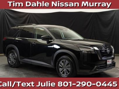 Used 2024 Nissan Pathfinder SV