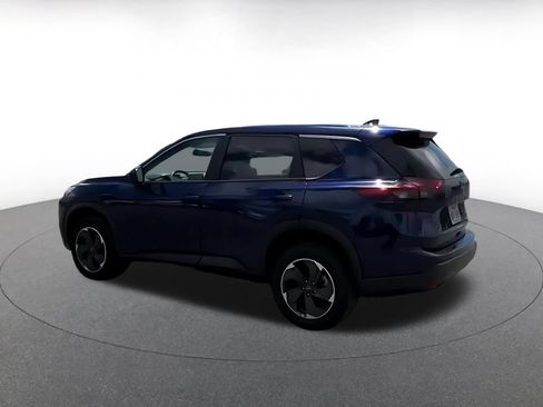 Used 2025 Nissan Rogue SV AWD/4WD image 9