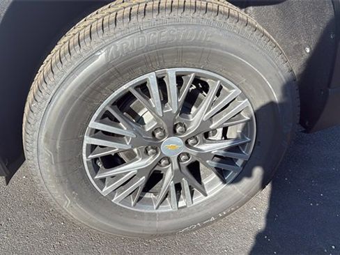 New 2026 Chevrolet Traverse LT w/ Driver Confidence Package image 10