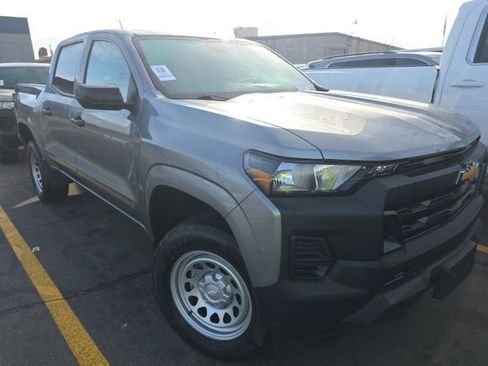 Used 2023 Chevrolet Colorado W/T image 4