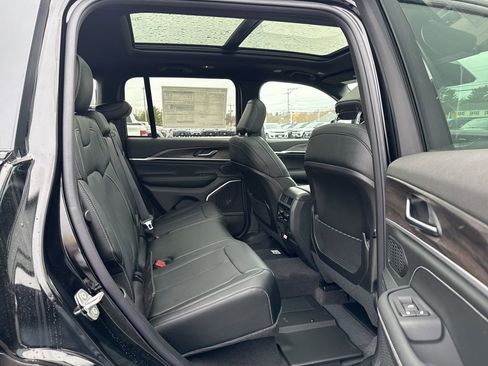 New 2026 Jeep Grand Cherokee Limited AWD/4WD image 30