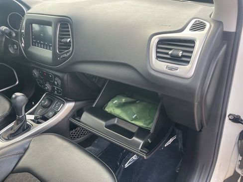 Used 2019 Jeep Compass Latitude image 56