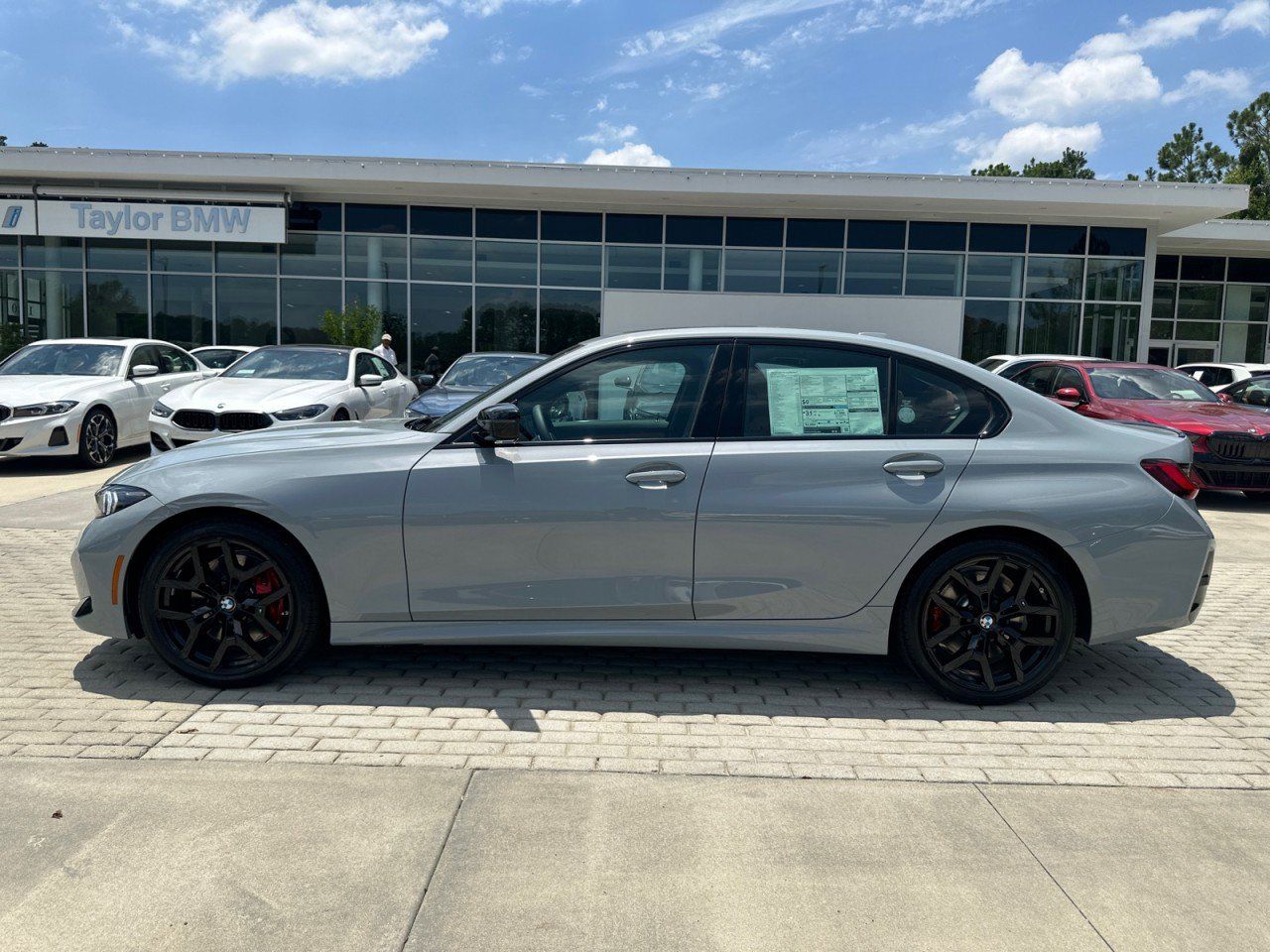 New 2026 BMW 330i Sedan w/ M Sport Package RWD image 2