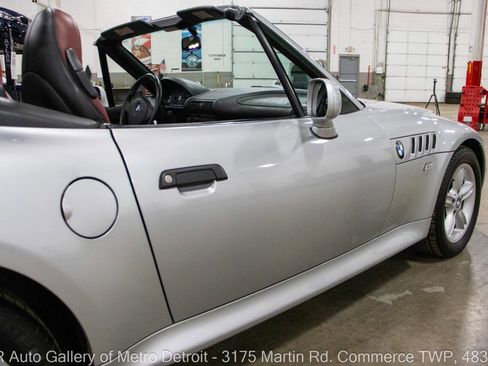 Used 2000 BMW Z3 2.5i image 24
