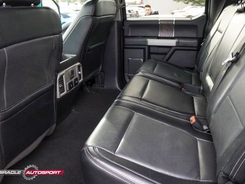 Used 2019 Ford F450 Lariat image 28