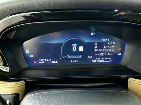 Used 2021 Lincoln Corsair Reserve w/ Equipment Group 201A image 16