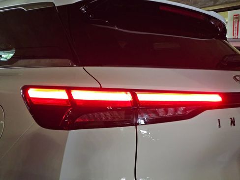 Certified 2024 INFINITI QX60 Pure image 3