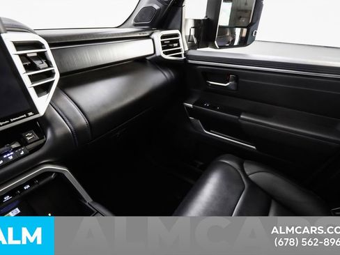 Used 2023 Toyota Sequoia Platinum image 43