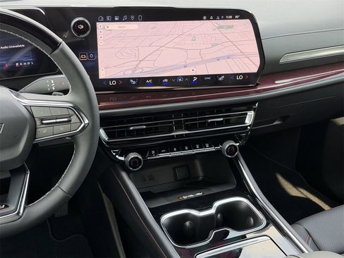 New 2026 Chevrolet Traverse Z71 w/ Enhanced Driving Package image 15