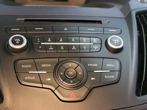 Used 2017 Ford Escape SE AWD/4WD image 25