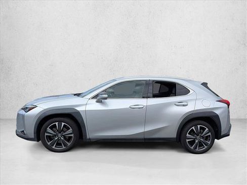 Used 2019 Lexus UX 200 w/ Premium Package FWD image 8