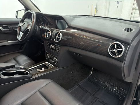 Used 2015 Mercedes-Benz GLK 350 2WD image 27