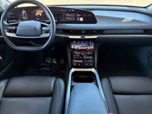 Used 2025 Lucid Air Touring AWD/4WD image 17