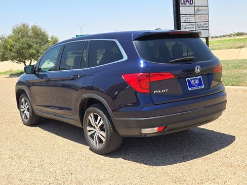 Used 2017 Honda Pilot EX image 3