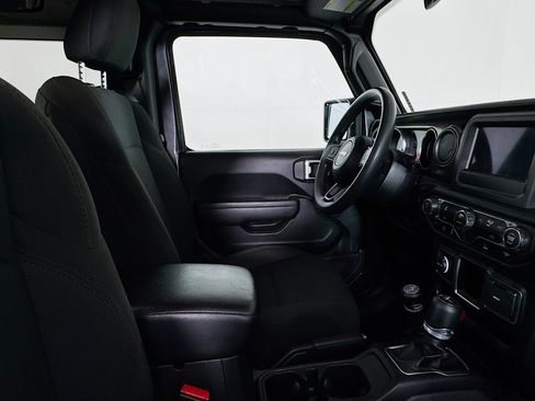 Used 2023 Jeep Wrangler Sport image 24