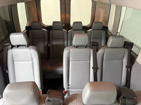 Used 2016 Ford Transit 350 XL image 39