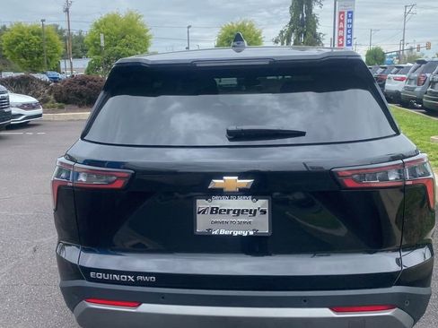 Used 2026 Chevrolet Equinox LT w/ Convenience Package II AWD/4WD image 5